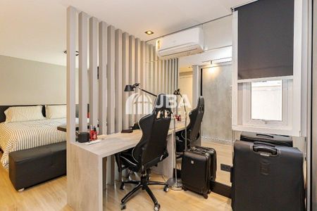 5_photo/94dce5c1db.8e927f3430f5a69c-ATLAS-25244e9c-01fb-467d-a8d7-c40610c8dd13.jpg de casa à venda com 4 quartos, 437m² em Bacacheri, Curitiba