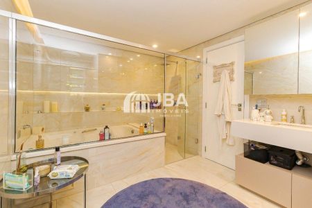 6_photo/94dce5c1db.8e927f3430f5a69c-ATLAS-40bb17f3-cafc-4f8c-abbe-bbb60fdaff6d.jpg de casa à venda com 4 quartos, 437m² em Bacacheri, Curitiba