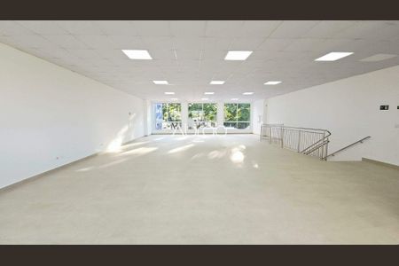 3_photo/94dce5c1e5.ae6c0d4ae2e822c2-ATLAS-d7f26543-bb6d-48d1-81ae-2a3f602923a8.jpg de casa para alugar com 0 quarto, 387m² em Bacacheri, Curitiba