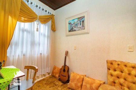 7_photo/94dce5c1f1.eef4d4ed5dafe0c3-ATLAS-1976631a-11a2-4f0d-b9a4-b39f2e25c5a8.jpg de casa à venda com 4 quartos, 398m² em Bacacheri, Curitiba