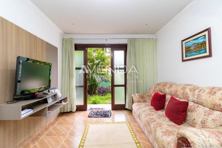 36_photo/94dce5c1f1.eef4d4ed5dafe0c3-ATLAS-58162f46-921d-4847-bf5e-7425fb5fc416.jpg de casa à venda com 4 quartos, 358m² em Bacacheri, Curitiba