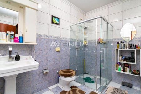 9_photo/94dce5c1f1.eef4d4ed5dafe0c3-ATLAS-62bb51f3-913f-4f37-b04b-8711a498b1e0.jpg de casa à venda com 4 quartos, 358m² em Bacacheri, Curitiba