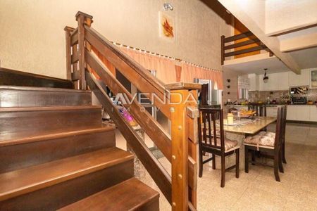 21_photo/94dce5c1f1.eef4d4ed5dafe0c3-ATLAS-85c54909-ae73-4a96-bb47-e5b5c2b9448e.jpg de casa à venda com 4 quartos, 358m² em Bacacheri, Curitiba