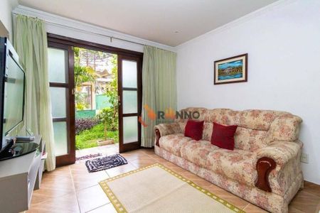 5_photo/94dce5c1fb.10655cb5bd00a8f7-ATLAS-638c13dd-289f-4b5f-9ea7-a54e929de0cf.jpg de casa à venda com 5 quartos, 398m² em Bacacheri, Curitiba