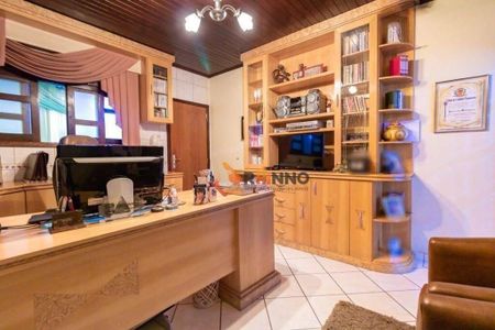 10_photo/94dce5c1fb.10655cb5bd00a8f7-ATLAS-ded521ea-96ba-4c41-ac24-2ada640b0c72.jpg de casa à venda com 5 quartos, 398m² em Bacacheri, Curitiba