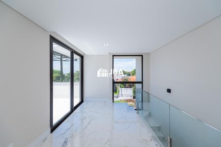 4_photo/94dce5c281.b9011c6352d0a570-ATLAS-207b8b0a-13d8-4eab-9c1b-b3a735781729.jpg de casa para alugar com 3 quartos, 168m² em Bacacheri, Curitiba