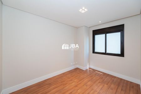 26_photo/94dce5c281.b9011c6352d0a570-ATLAS-bb1d1f6a-a84e-42c4-ac8c-e4bbc76b2dc9.jpg de casa para alugar com 3 quartos, 168m² em Bacacheri, Curitiba