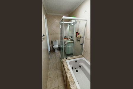 4_photo/94dce5c29d.8e48f5906dd675de-ATLAS-2780a78b-cc96-46b5-934d-ef035486984a.jpg de casa à venda com 3 quartos, 144m² em Bacacheri, Curitiba