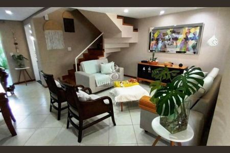 8_photo/94dce5c29d.8e48f5906dd675de-ATLAS-3d5a1520-9972-4443-81d3-73cbbff0c9fd.jpg de casa à venda com 3 quartos, 144m² em Bacacheri, Curitiba