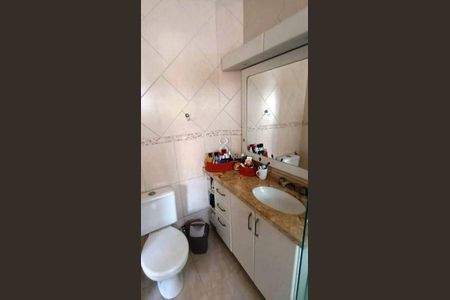 19_photo/94dce5c29d.8e48f5906dd675de-ATLAS-d4fe8d7e-e855-407e-ac9c-7bdc9ae260e0.jpg de casa à venda com 3 quartos, 144m² em Bacacheri, Curitiba