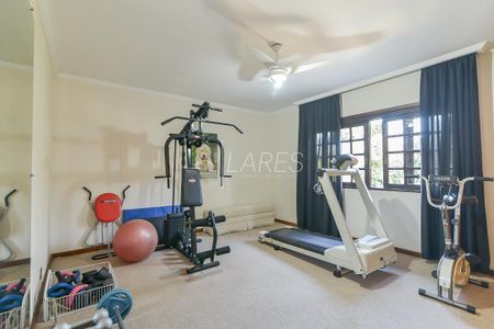 32_photo/94dce5c2cb.b7a28b76476596d7-ATLAS-39e4677a-e85c-4bbc-bc35-9f9074cf5268.jpg de casa à venda com 5 quartos, 400m² em Bacacheri, Curitiba