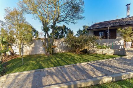 22_photo/94dce5c2cb.b7a28b76476596d7-ATLAS-b7be9992-b040-4818-8f0e-fabda2d3721b.jpg de casa à venda com 5 quartos, 400m² em Bacacheri, Curitiba