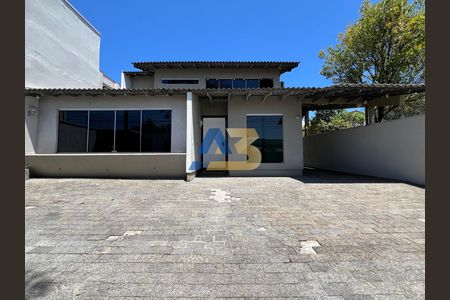 12_photo/94dce5c3c7.8b9237d3b1c3484a-ATLAS-a995fa7f-4c55-464a-85b5-0429663fe69e.jpg de casa para alugar com 3 quartos, 197m² em Bacacheri, Curitiba