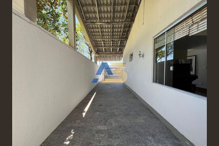 5_photo/94dce5c3c7.8b9237d3b1c3484a-ATLAS-f3f4adf8-fd19-44b2-b290-5beee8fd4e7f.jpg de casa para alugar com 3 quartos, 197m² em Bacacheri, Curitiba
