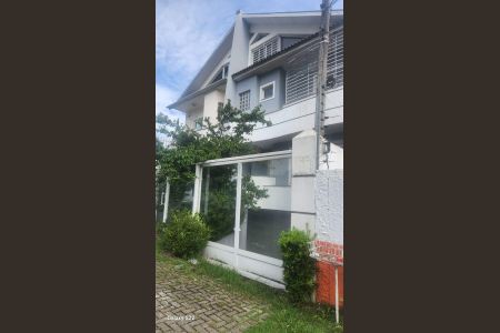 3_photo/94dce5c631.f0ecc906b832f777-ATLAS-133eabcb-e7ba-4726-8f75-2f920b1ca4af.jpg de casa à venda com 3 quartos, 229m² em Jardim Social, Curitiba