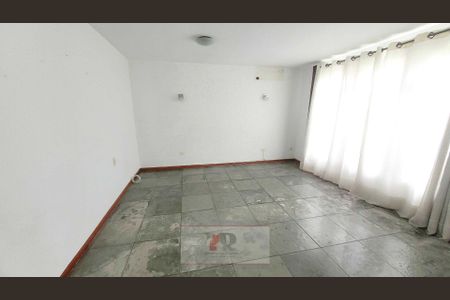 11_photo/94dce5c64f.ac3b32f3884e407f-ATLAS-d80be16c-64ee-48fc-8e1b-d5def2ae04fa.jpg de casa à venda com 3 quartos, 266m² em Jardim Social, Curitiba