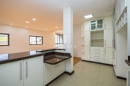 14_photo/94dce5c685.75e2b3fb788f2d45-ATLAS-a99b4f35-923f-4801-96ab-32a999b7ab59.jpg de casa para alugar com 3 quartos, 450m² em Bacacheri, Curitiba