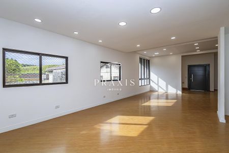 11_photo/94dce5c685.75e2b3fb788f2d45-ATLAS-b32a49dd-564d-446b-b584-3c12dc9dacc9.jpg de casa para alugar com 3 quartos, 450m² em Bacacheri, Curitiba