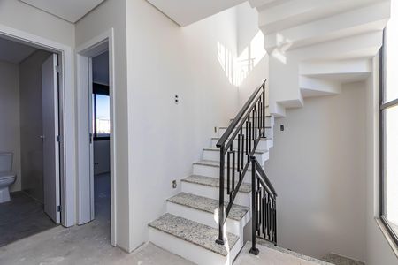 6_photo/94dce5c69f.aa3f54dcddd2e04f-ATLAS-302825c1-d80b-49bb-84c8-a48df2ee9d49.jpg de casa de condomínio à venda com 3 quartos, 143m² em Bacacheri, Curitiba