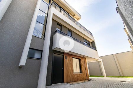 8_photo/94dce5c69f.aa3f54dcddd2e04f-ATLAS-8595cf90-a492-4326-996b-2e5a9441fb70.jpg de casa de condomínio à venda com 4 quartos, 153m² em Bacacheri, Curitiba