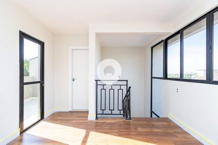 6_photo/94dce5c69f.aa3f54dcddd2e04f-ATLAS-aecdf233-14d8-457c-8718-6562d2acb4d7.jpg de casa de condomínio à venda com 4 quartos, 143m² em Bacacheri, Curitiba