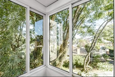 3_photo/94dce5c71f.bdf1def5ceb5107f-ATLAS-0cf68ad0-3b6b-451e-8af4-c521a3548ccb.jpg de casa à venda com 4 quartos, 290m² em Bacacheri, Curitiba