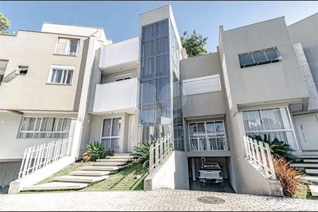 2_photo/94dce5c71f.bdf1def5ceb5107f-ATLAS-9d9645df-6661-4f72-ba9d-7a39ea677224.jpg de casa à venda com 4 quartos, 290m² em Bacacheri, Curitiba