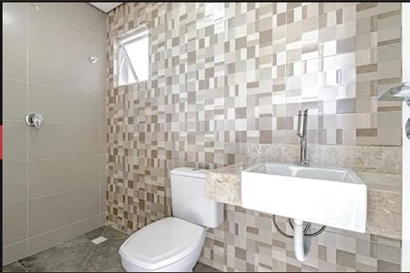 2_photo/94dce5c71f.bdf1def5ceb5107f-ATLAS-d7e14376-a046-45d8-a4a2-b319ef18cea2.jpg de casa à venda com 4 quartos, 290m² em Bacacheri, Curitiba