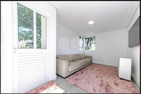 9_photo/94dce5c71f.bdf1def5ceb5107f-ATLAS-deb26ae0-6a63-40b8-936e-eccb31030ac9.jpg de casa à venda com 4 quartos, 290m² em Bacacheri, Curitiba