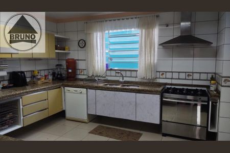 12_photo/94dce5c763.958ab4e2955fd321-ATLAS-2e0cf856-488d-42c7-a75e-0bb0cf558ff2.jpg de casa à venda com 4 quartos, 258m² em Jardim Social, Curitiba