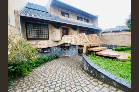 3_photo/94dce5c8a9.0d9a1a34088d72ba-ATLAS-33ff2bab-75dd-40a7-bf76-143b5902fa36.jpg de casa à venda com 4 quartos, 551m² em Bacacheri, Curitiba
