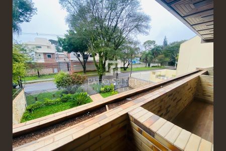 4_photo/94dce5c8a9.0d9a1a34088d72ba-ATLAS-7b382ead-b2f0-438b-847e-317178ca8e67.jpg de casa à venda com 4 quartos, 551m² em Bacacheri, Curitiba