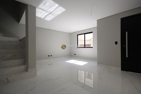 2_photo/94dce5c8ab.66cec5d233657e69-ATLAS-0a3b6837-629e-4371-b9cc-b0870749f4a4.jpg de casa à venda com 3 quartos, 204m² em Bacacheri, Curitiba