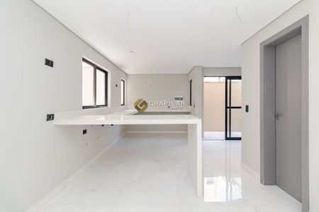 7_photo/94dce5c8ab.66cec5d233657e69-ATLAS-e4e32267-7640-441b-ace3-6169dd1be68a.jpg de casa à venda com 3 quartos, 204m² em Bacacheri, Curitiba