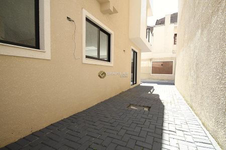 4_photo/94dce5c8ab.66cec5d233657e69-ATLAS-eaa24b30-88ac-4e0f-83f8-7031cd7d3981.jpg de casa à venda com 3 quartos, 204m² em Bacacheri, Curitiba