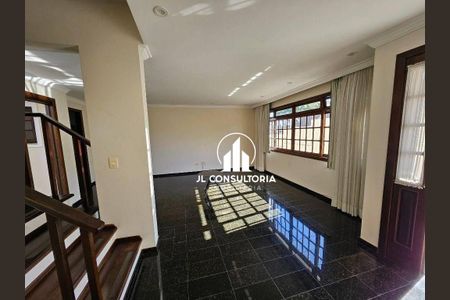 4_photo/94dce5c8ab.6a62c812bfd1b9a5-ATLAS-0dddf660-7e5c-4647-aab8-15fcf187424d.jpg de casa à venda com 5 quartos, 237m² em Jardim Social, Curitiba