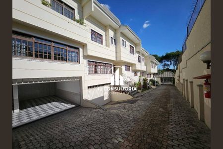 8_photo/94dce5c8ab.6a62c812bfd1b9a5-ATLAS-51290082-751b-410f-a695-39b36c643aa1.jpg de casa à venda com 5 quartos, 237m² em Jardim Social, Curitiba
