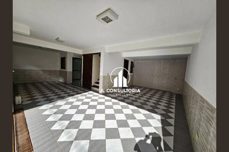 4_photo/94dce5c8ab.6a62c812bfd1b9a5-ATLAS-aa2ecd0e-8a35-4010-870f-05d9bf1c652a.jpg de casa à venda com 5 quartos, 237m² em Jardim Social, Curitiba