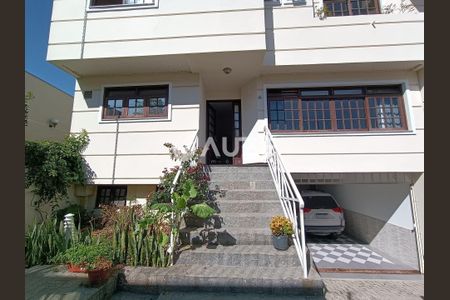 11_photo/94dce5c8ab.bcf0086a97f8499a-ATLAS-17f7565b-2dc1-4e0d-b17d-91f04384f588.jpg de casa à venda com 4 quartos, 208m² em Jardim Social, Curitiba