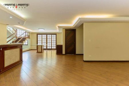 11_photo/94dce5c8c1.1987c265c069de70-ATLAS-e557259d-b062-4764-8c31-2ebf5ce7119c.jpg de casa à venda com 5 quartos, 330m² em Jardim Social, Curitiba