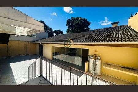 30_photo/94dce5c8cf.1c5ee5b12bdcf8f7-ATLAS-1a727469-e66e-4602-95d2-76dd3e02e832.jpg de casa à venda com 5 quartos, 580m² em Jardim Social, Curitiba