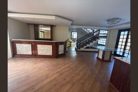 17_photo/94dce5c8cf.1c5ee5b12bdcf8f7-ATLAS-440deba3-4644-462a-a077-c50d8cdbb18e.jpg de casa à venda com 5 quartos, 580m² em Jardim Social, Curitiba