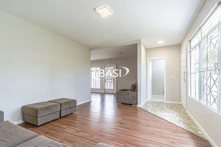 1_photo/94dce5c94f.ea410e01333c5360-ATLAS-000bcb12-00a5-410e-8809-ed40db2756fb.jpg de casa à venda com 3 quartos, 142m² em Jardim Social, Curitiba