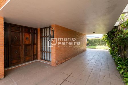 5_photo/94dce5c96f.a095ebe9a9b9d05b-ATLAS-42432819-bf75-4451-832f-6a859e8aeefc.jpg de casa à venda com 3 quartos, 211m² em Jardim Social, Curitiba