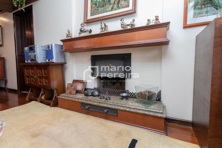 9_photo/94dce5c96f.a095ebe9a9b9d05b-ATLAS-9f07b388-455e-4c72-ad38-7c0d68a3e456.jpg de casa à venda com 3 quartos, 211m² em Jardim Social, Curitiba