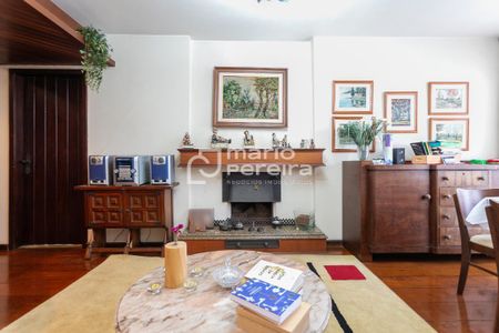 11_photo/94dce5c96f.a095ebe9a9b9d05b-ATLAS-a44e831a-fb98-4f9b-8320-76baed12bac8.jpg de casa à venda com 3 quartos, 211m² em Jardim Social, Curitiba