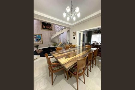 8_photo/94dce5c9c7.49e5f4e107e90c19-ATLAS-37b1ca95-ee02-4438-8f7e-e26d1c116e6e.jpg de casa à venda com 3 quartos, 461m² em Jardim Social, Curitiba