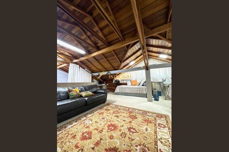 8_photo/94dce5c9c7.49e5f4e107e90c19-ATLAS-53671578-49af-472e-ac67-dceedb1c17af.jpg de casa à venda com 3 quartos, 461m² em Jardim Social, Curitiba