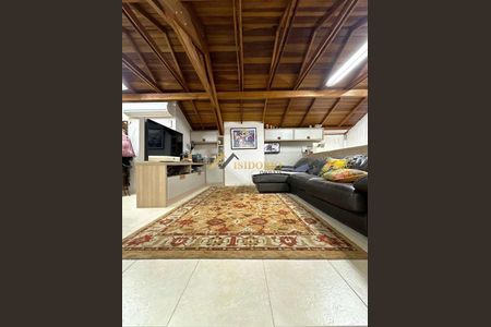 9_photo/94dce5c9c7.49e5f4e107e90c19-ATLAS-59417f9f-de4c-4519-87c8-db4db47d341c.jpg de casa à venda com 3 quartos, 461m² em Jardim Social, Curitiba