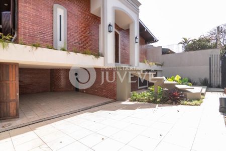 7_photo/94dce5c9d9.93b8fa184532727f-ATLAS-210ff272-e46e-4ba3-a510-396a3e27cf71.jpg de casa à venda com 4 quartos, 412m² em Jardim Social, Curitiba